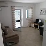 Meri بروماجنا